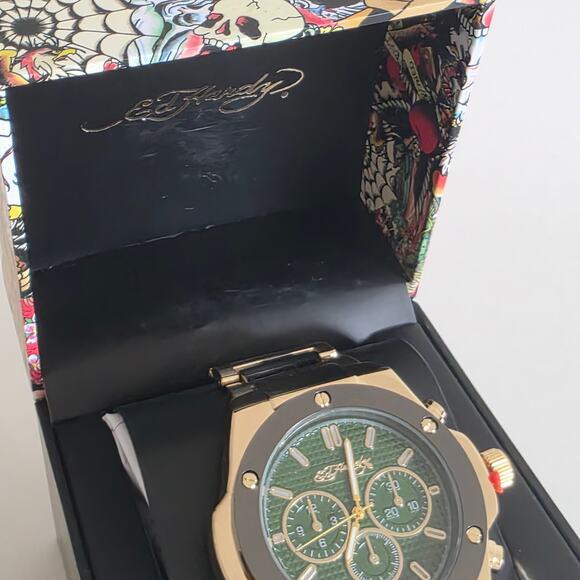Ed Hardy Men’s Gold Tone Watch Green Dial Chronograph Style New With Box